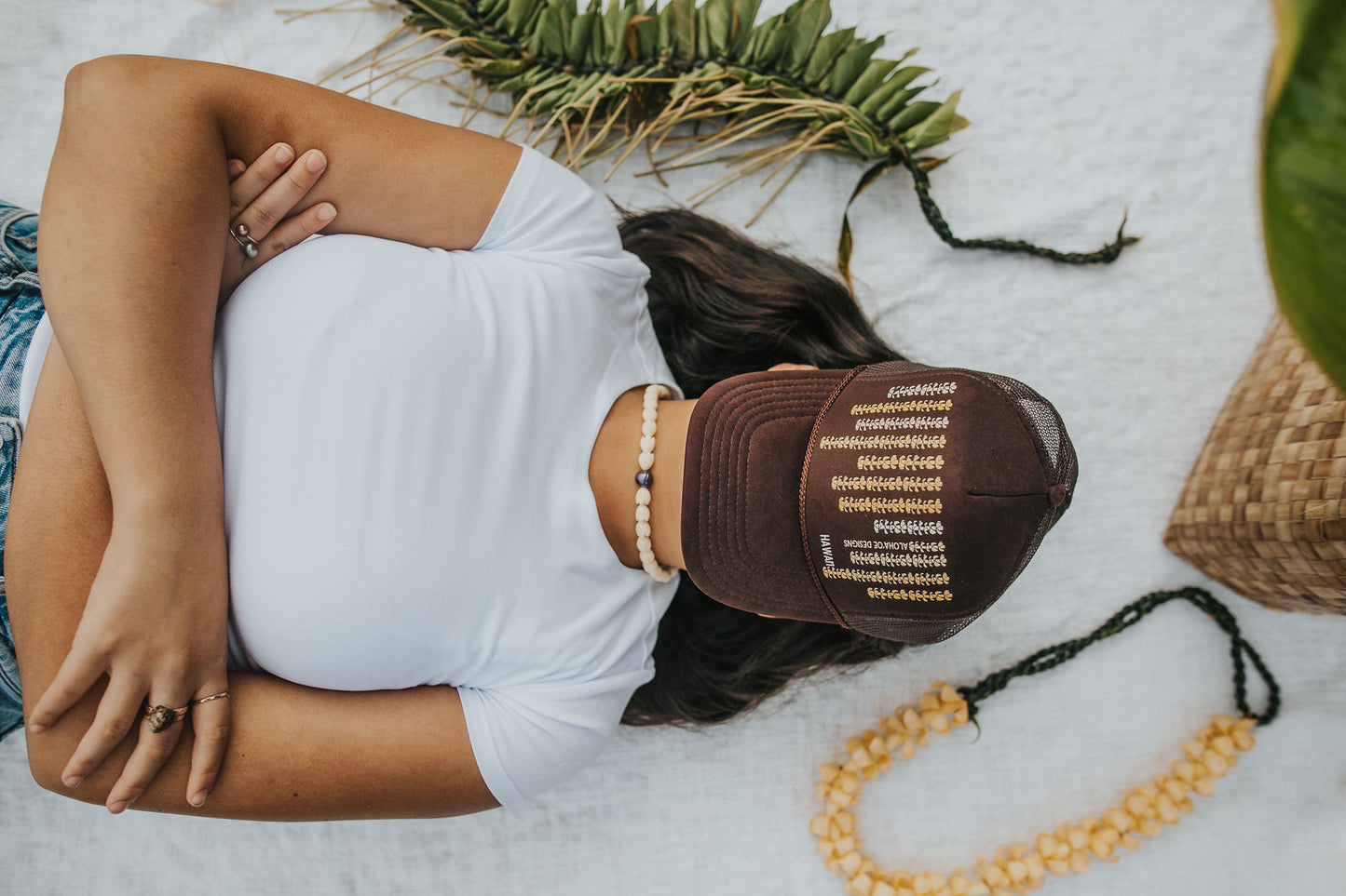 Puakenikeni Vertically Draped Lei