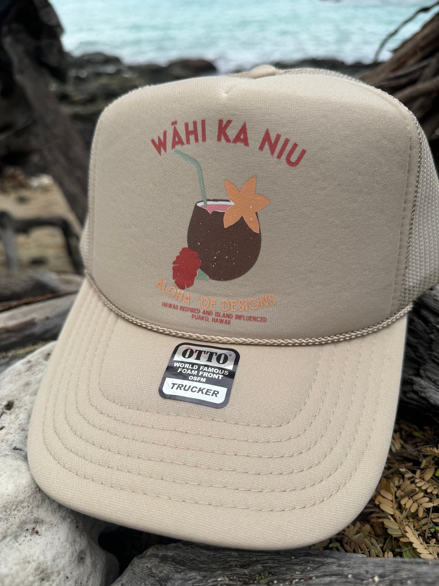 Wahi Ka Niu (Break the coconut)