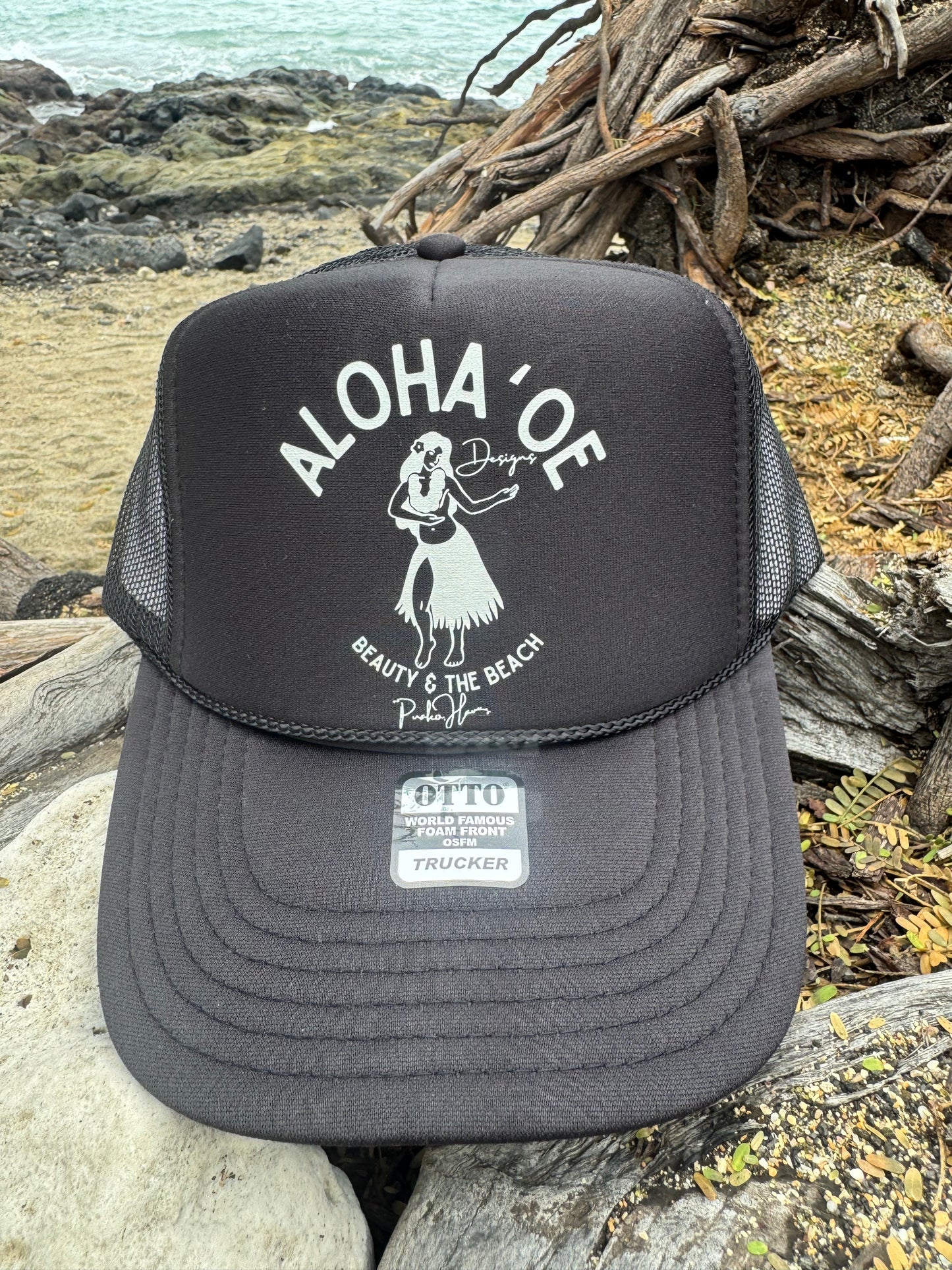 Beauty & the Beach by Aloha ‘Oe Designs